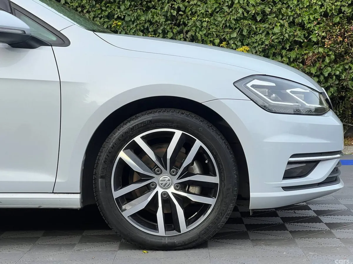 Volkswagen Golf Hatchback, Petrol, 2018, Grey
