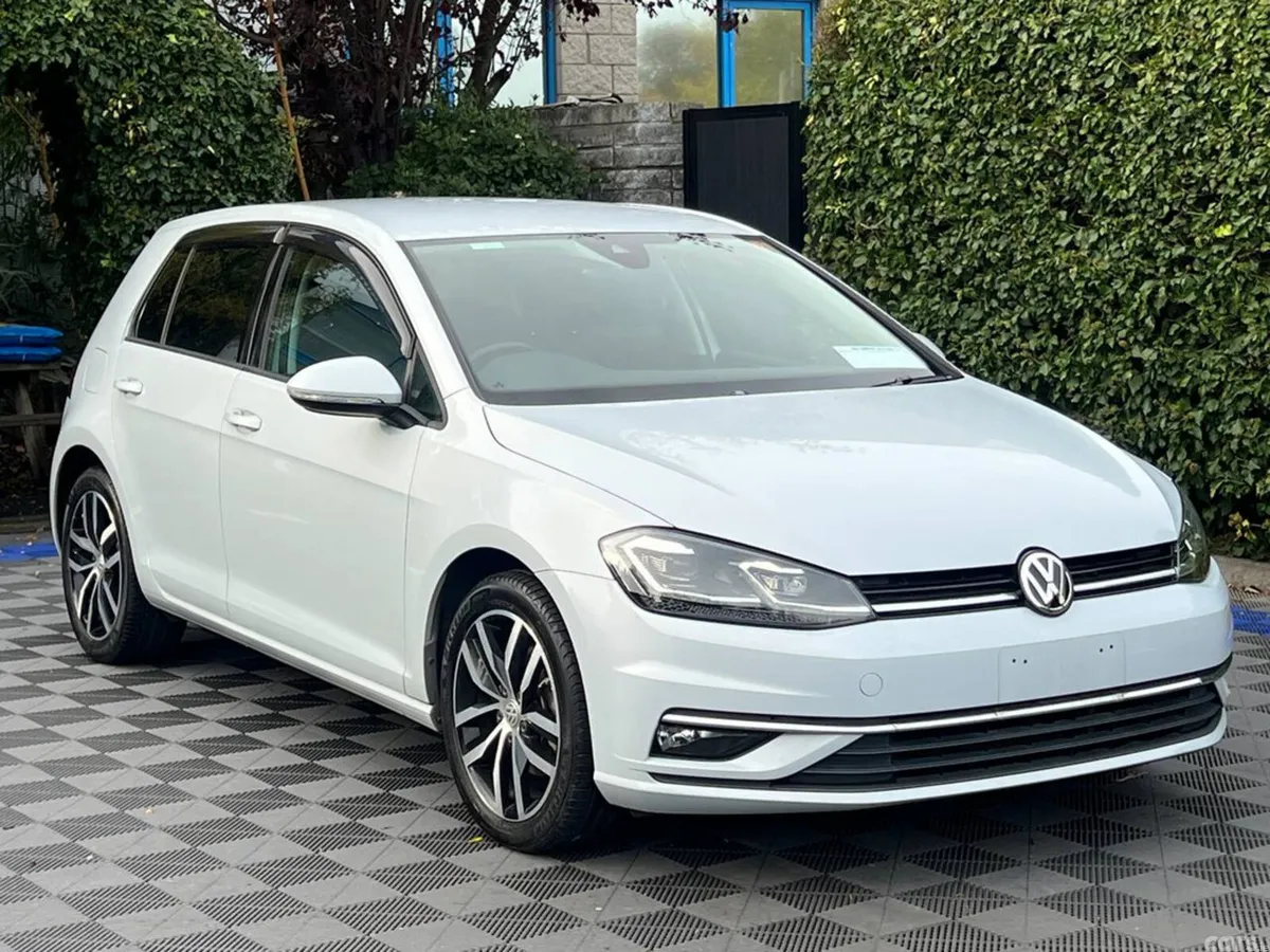 Volkswagen Golf Hatchback, Petrol, 2018, Grey