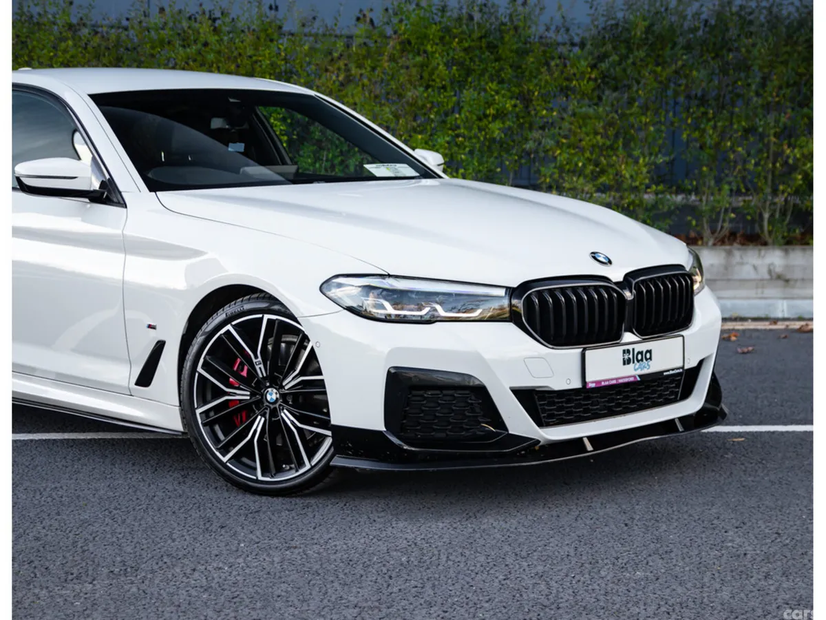 BMW 5-Series Saloon, Diesel Hybrid, 2020, White