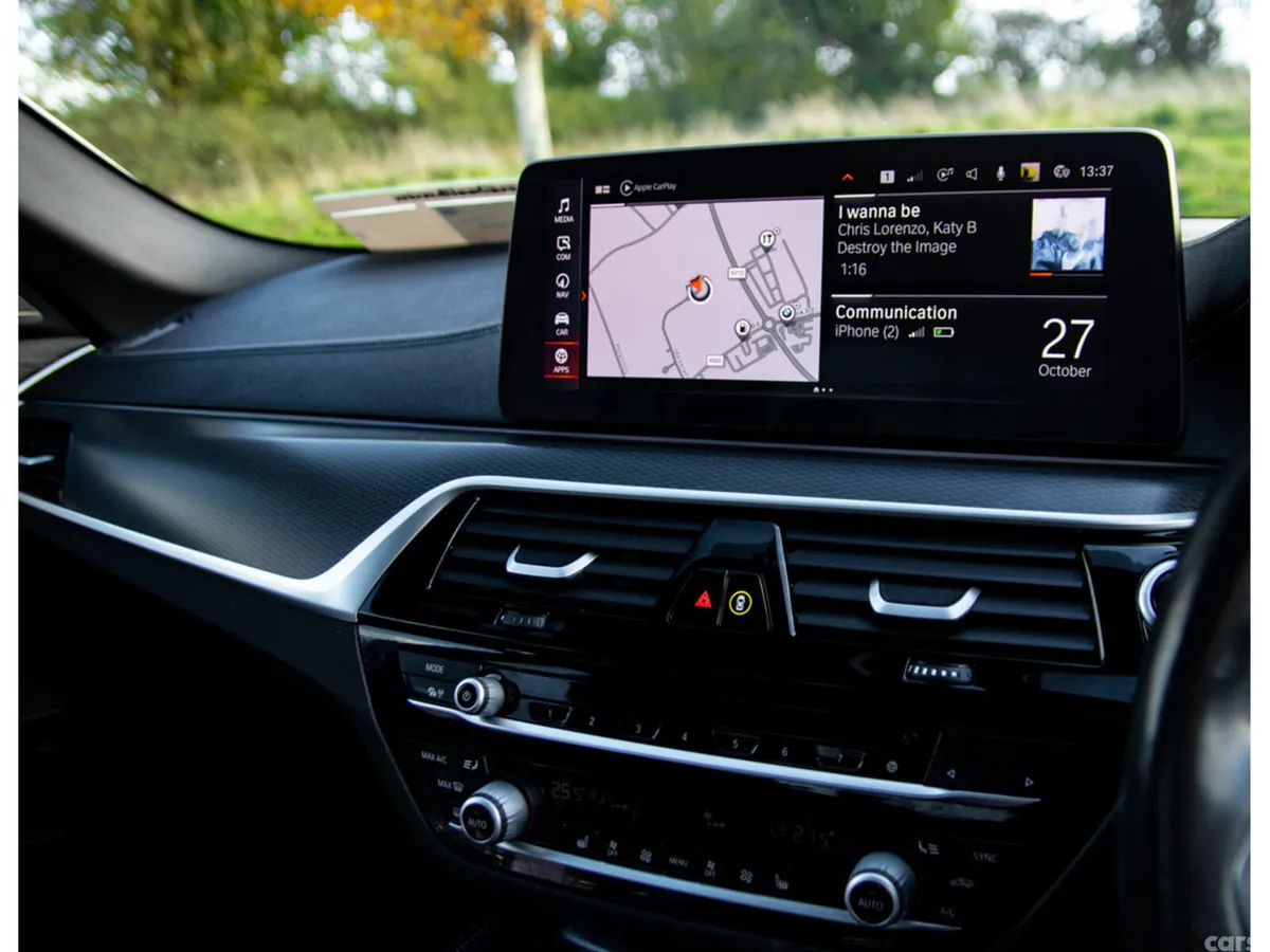 BMW 5-Series Saloon, Diesel Hybrid, 2020, White