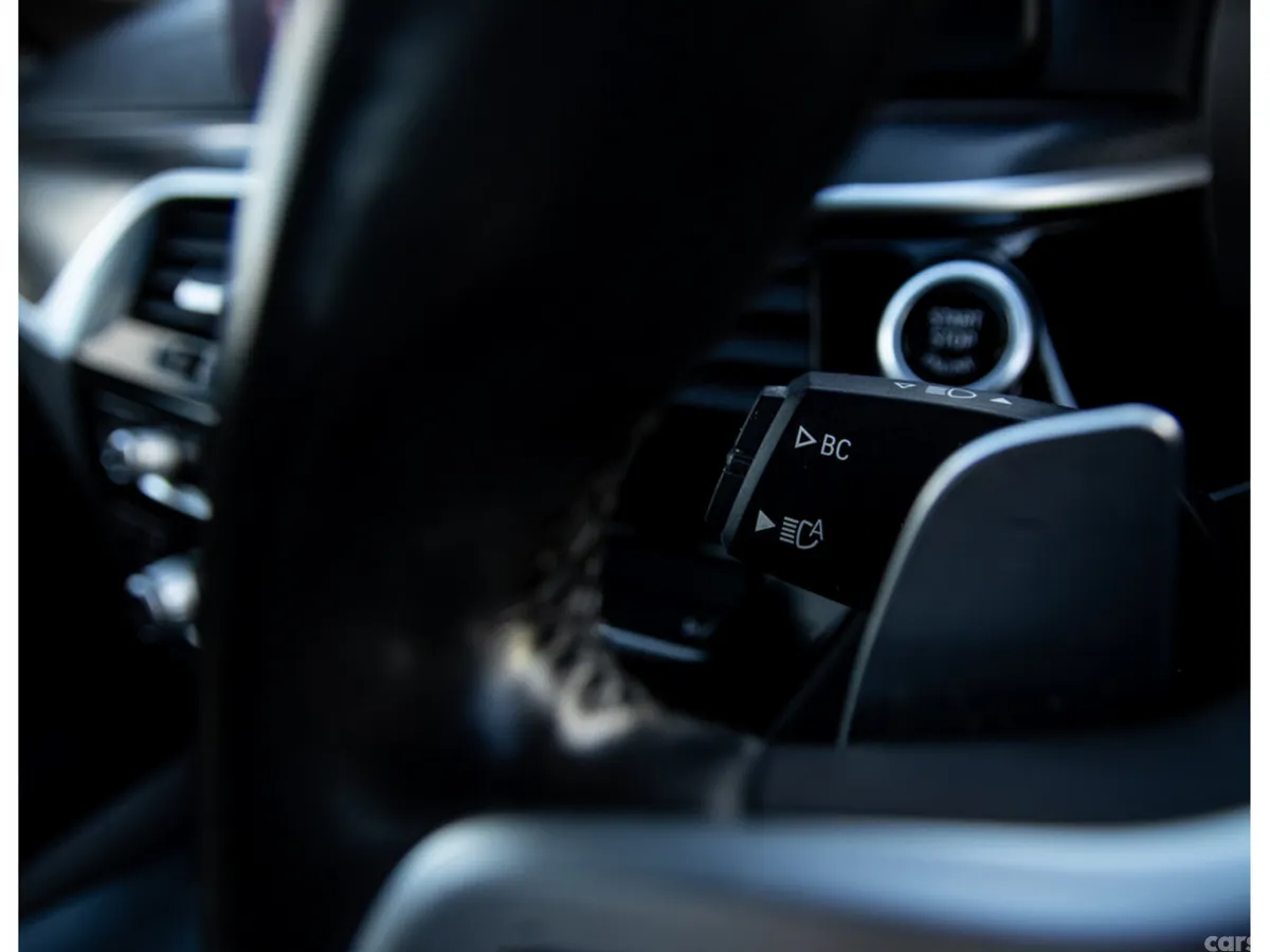 BMW 5-Series Saloon, Diesel Hybrid, 2020, White