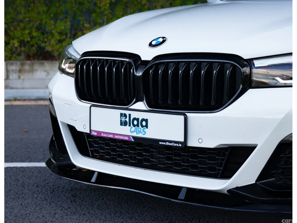 BMW 5-Series Saloon, Diesel Hybrid, 2020, White
