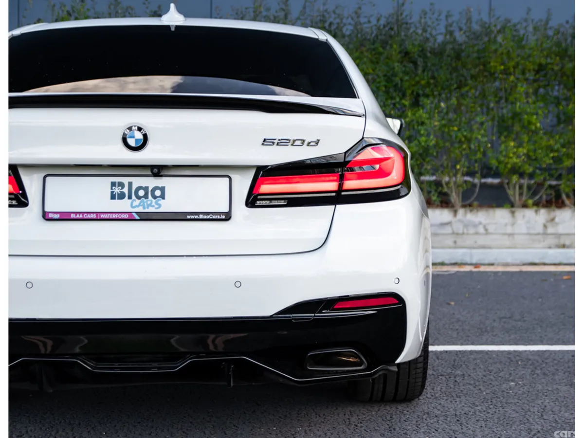 BMW 5-Series Saloon, Diesel Hybrid, 2020, White