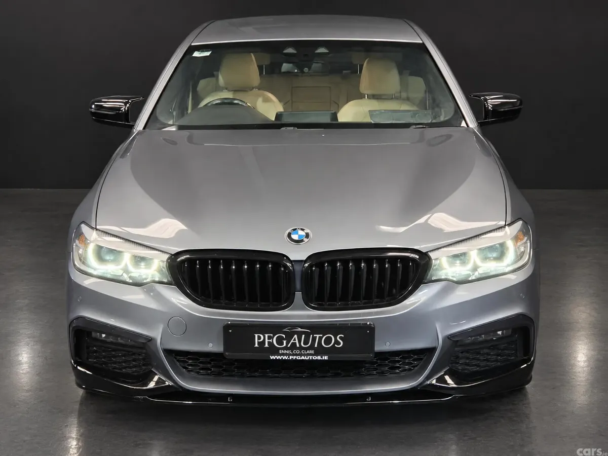 BMW 5-Series Saloon, Petrol Plug-in Hybrid, 2018, Blue