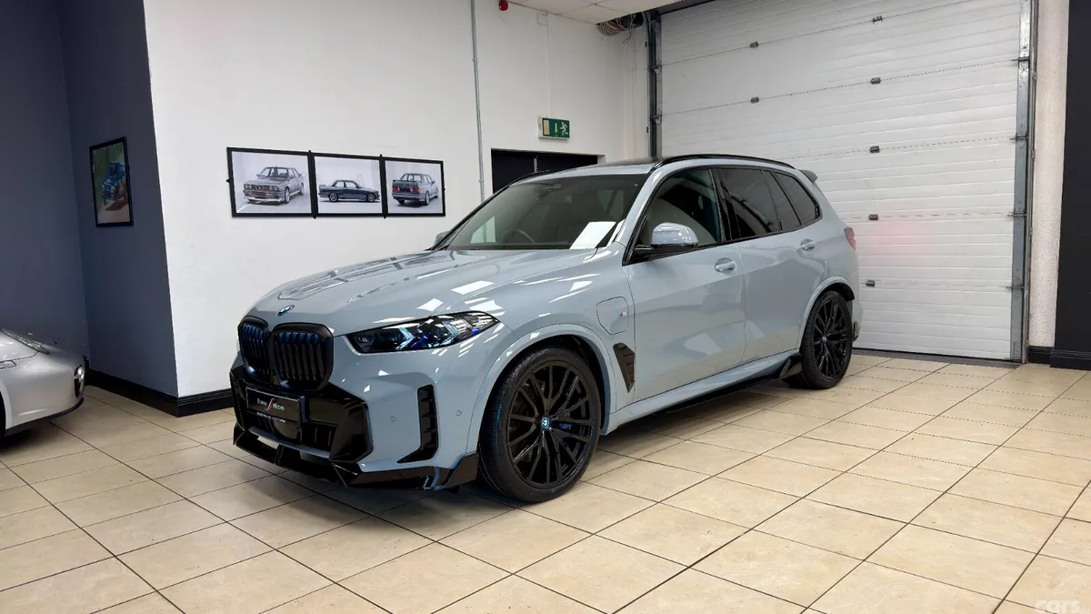 BMW X5 SUV, Petrol Hybrid, 2024, Grey