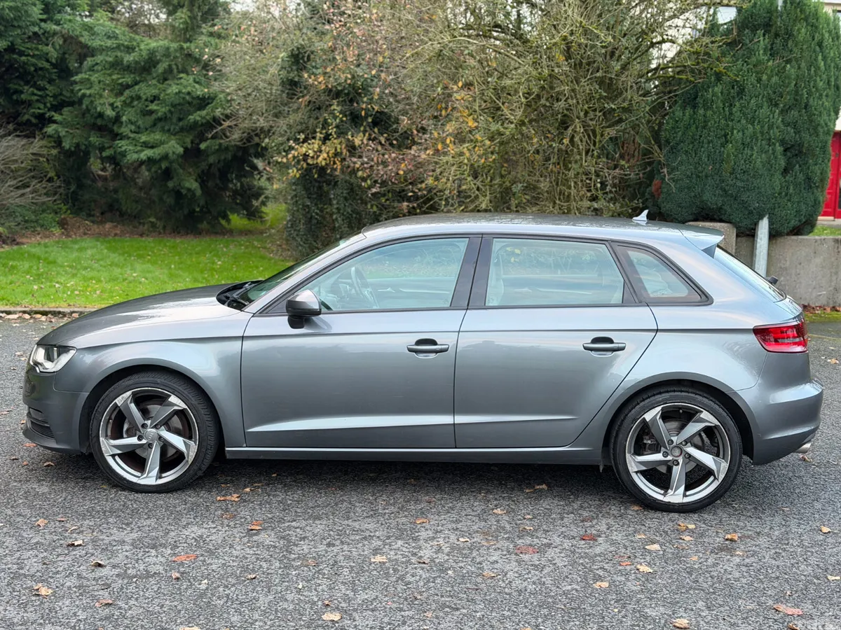 Audi A3 Hatchback, Diesel, 2013, Grey