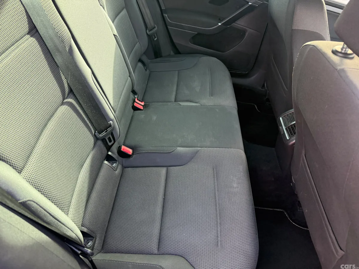 Volkswagen Golf Hatchback, Petrol, 2017, Black