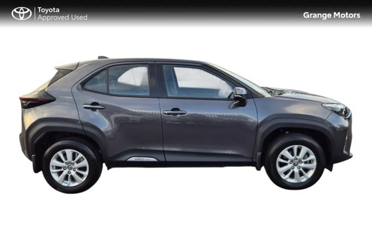 Toyota Yaris Cross Hatchback, Petrol Hybrid, 2025, Grey