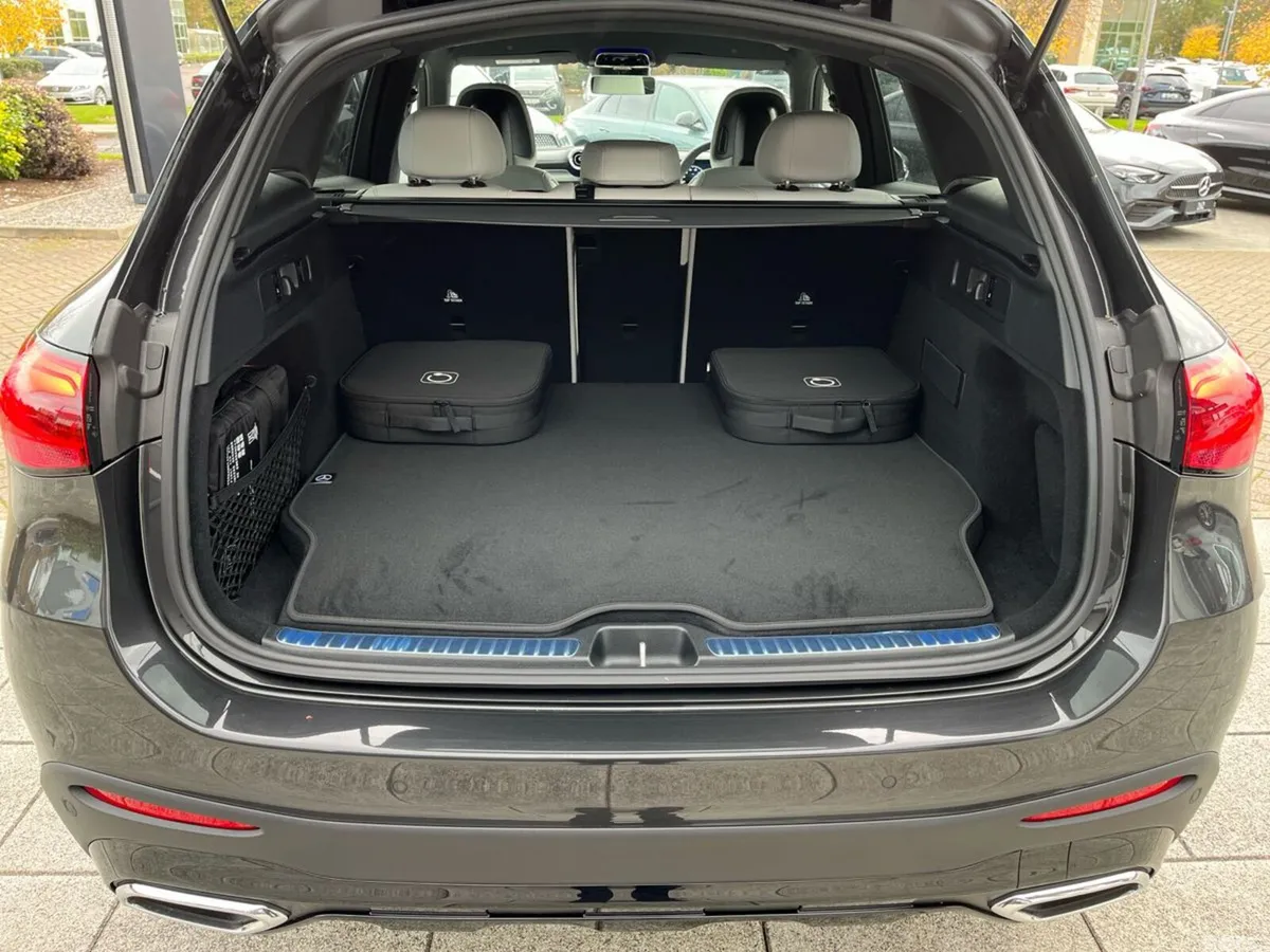 Mercedes-Benz GLC SUV, Petrol Plug-in Hybrid, 2026, Grey