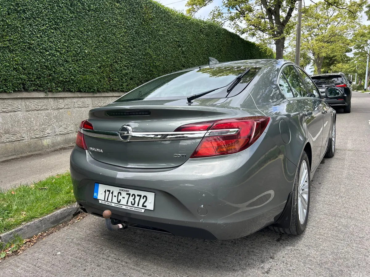 Opel Insignia Hatchback, Diesel, 2017, Grey
