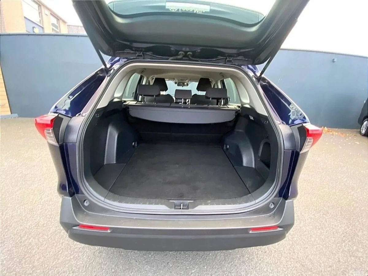 Toyota RAV4 SUV, Petrol Hybrid, 2019, Blue