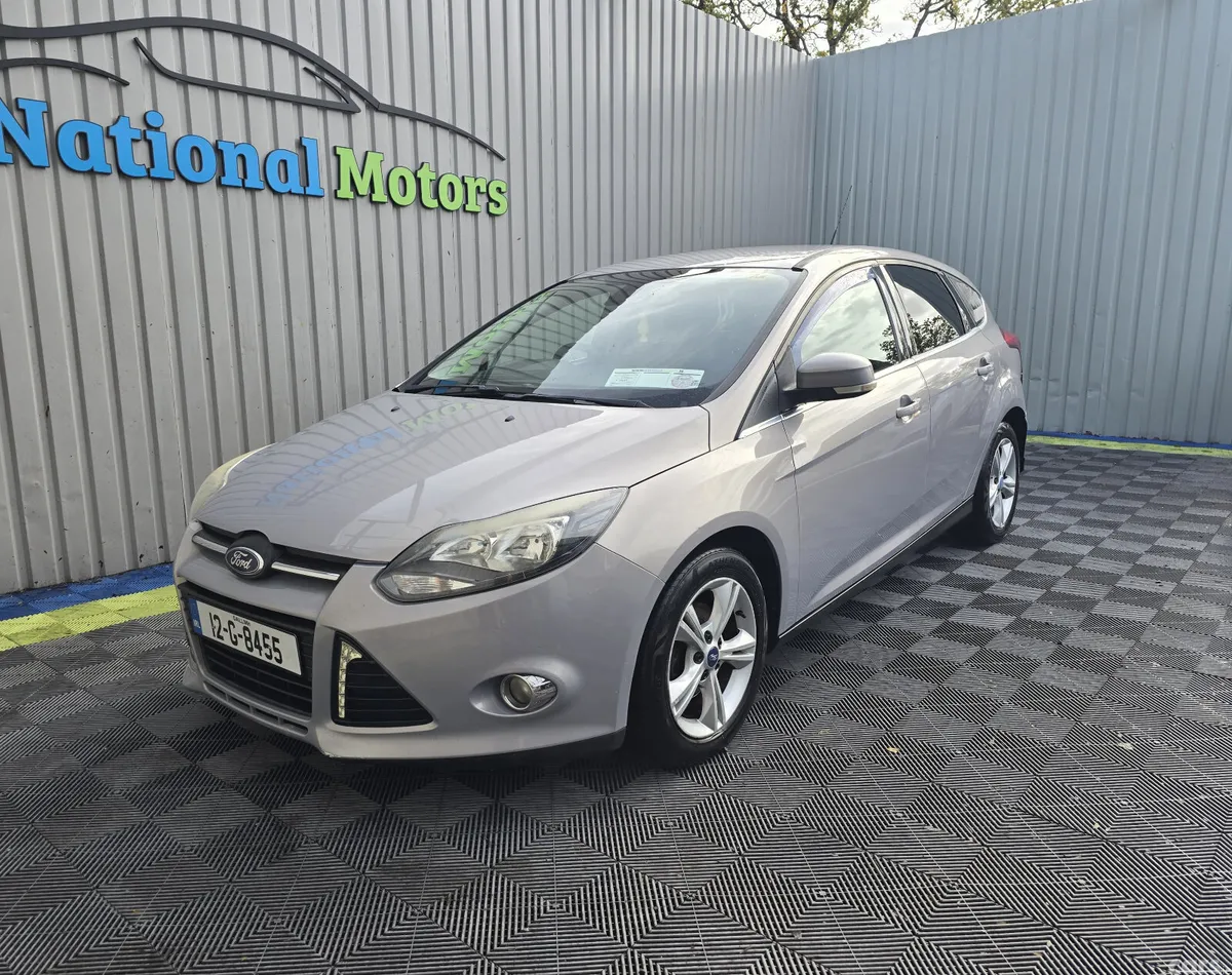 Ford Focus Hatchback, Diesel, 2012, Silver