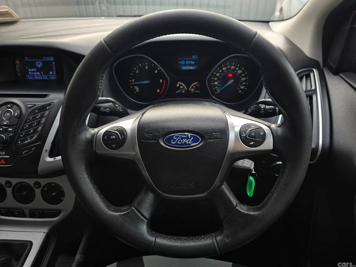 Ford Focus Hatchback, Diesel, 2012, Silver
