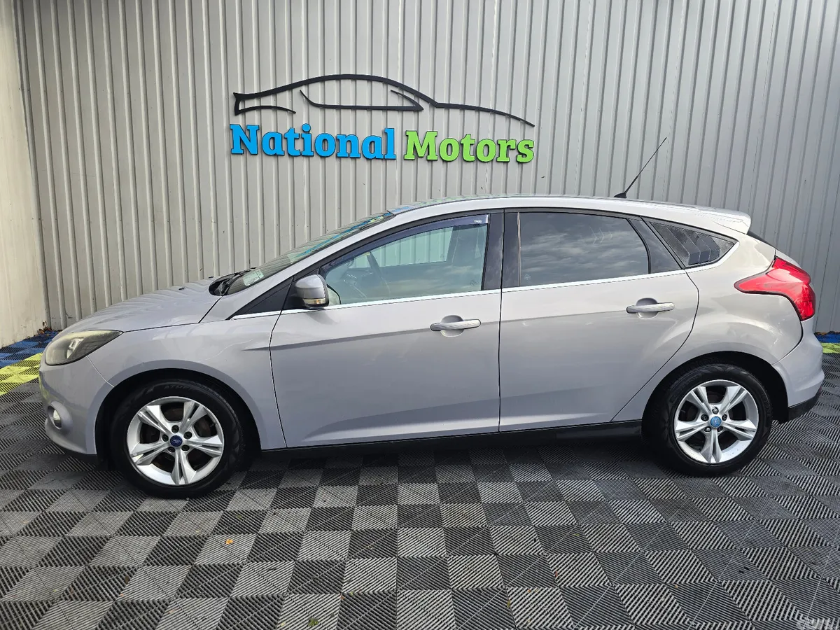 Ford Focus Hatchback, Diesel, 2012, Silver