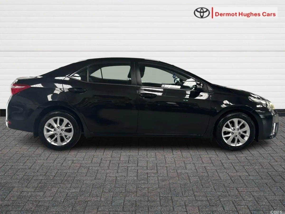 Toyota Corolla Saloon, Diesel, 2016, Black