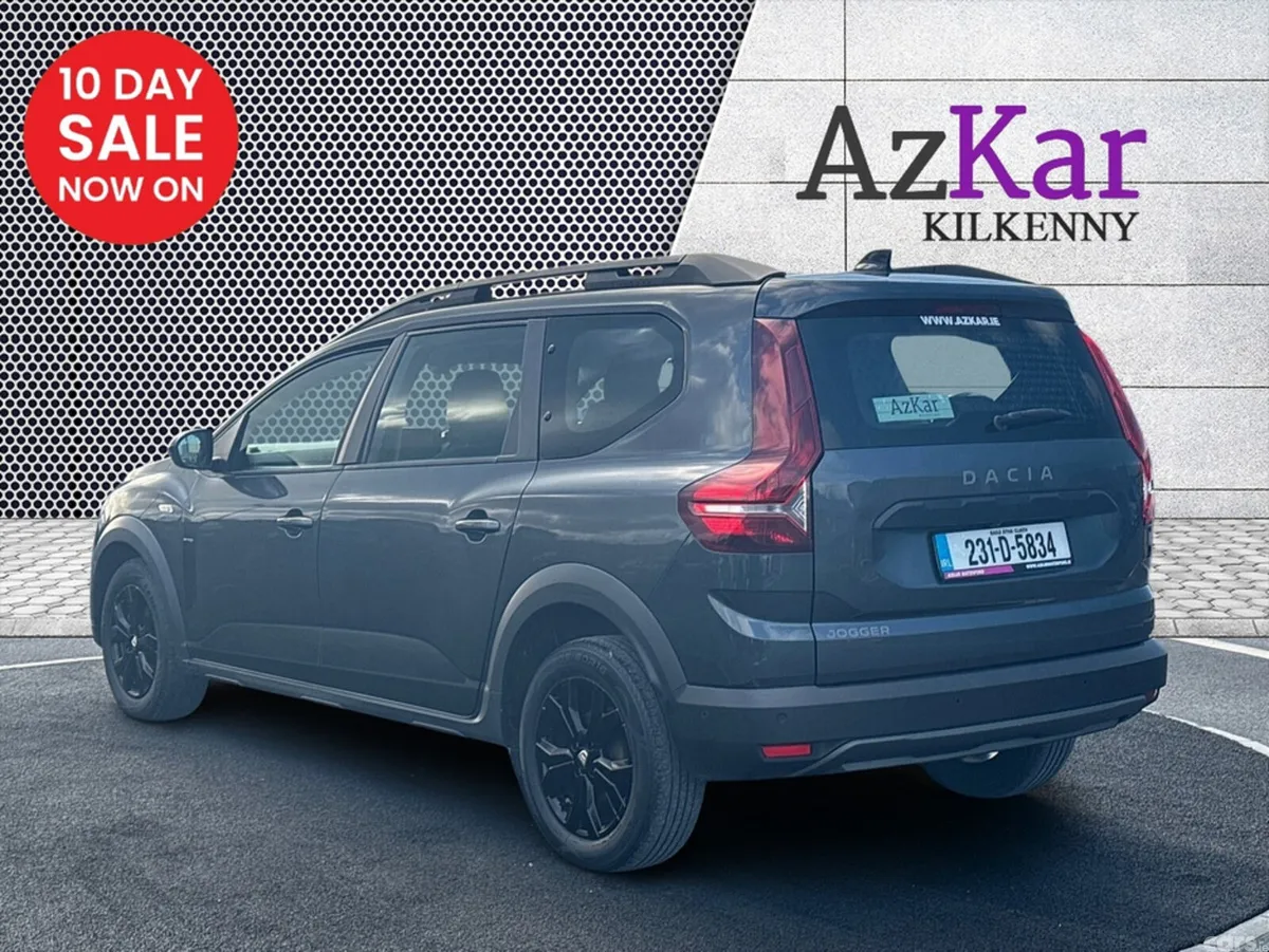 Dacia Jogger MPV, Petrol, 2023, Grey