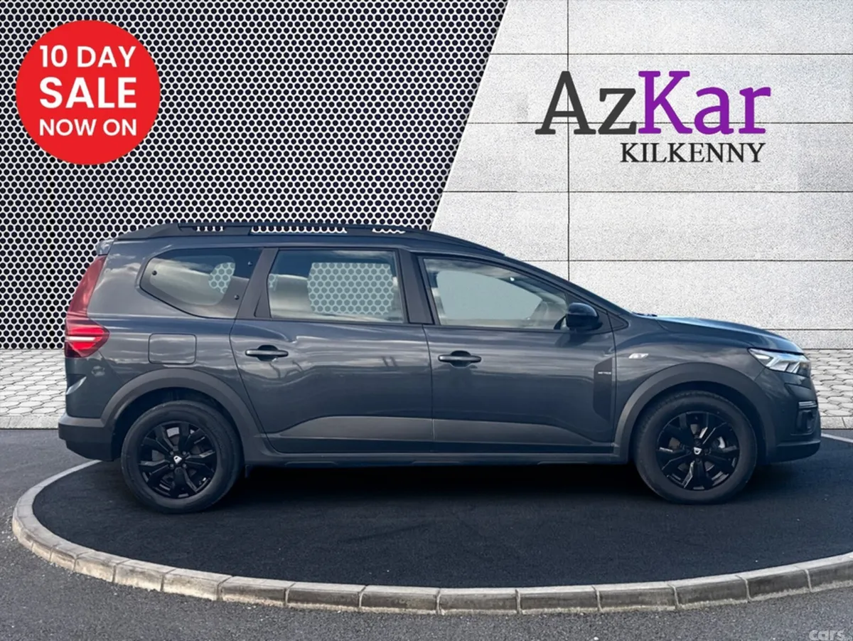 Dacia Jogger MPV, Petrol, 2023, Grey
