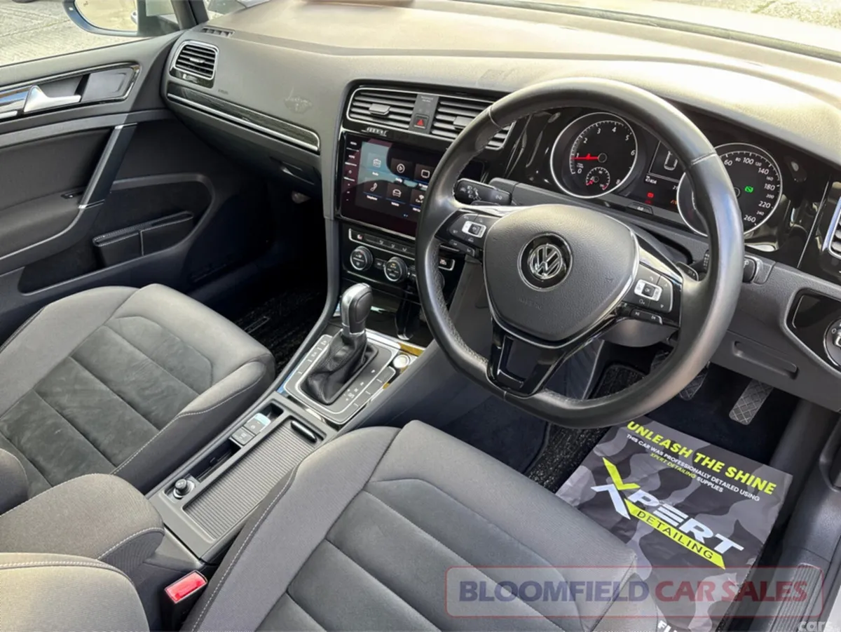 Volkswagen Golf Hatchback, Petrol, 2017, White