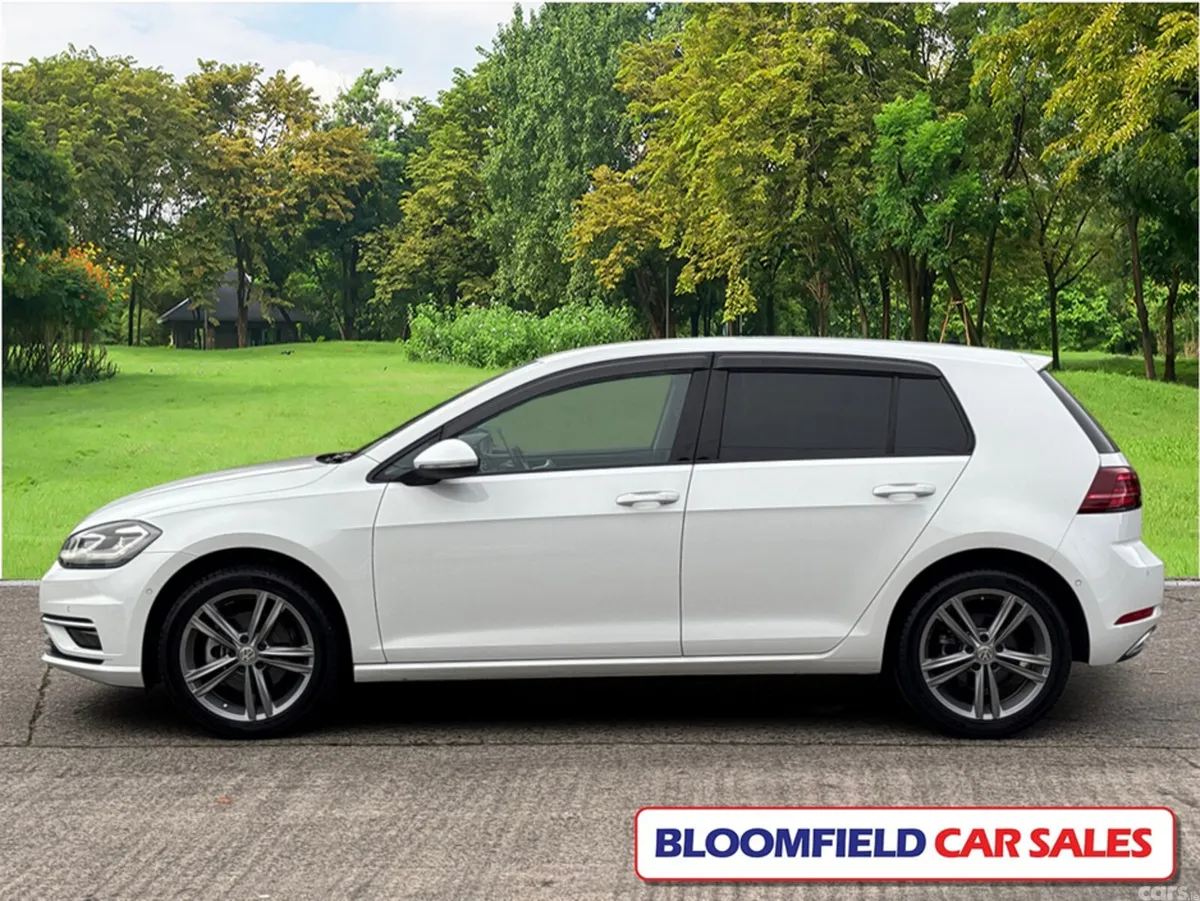 Volkswagen Golf Hatchback, Petrol, 2019, White
