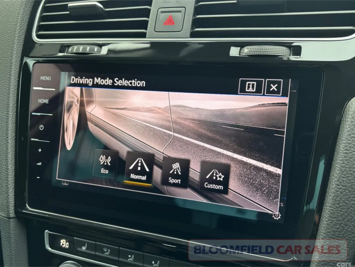 Volkswagen Golf Hatchback, Petrol, 2019, White