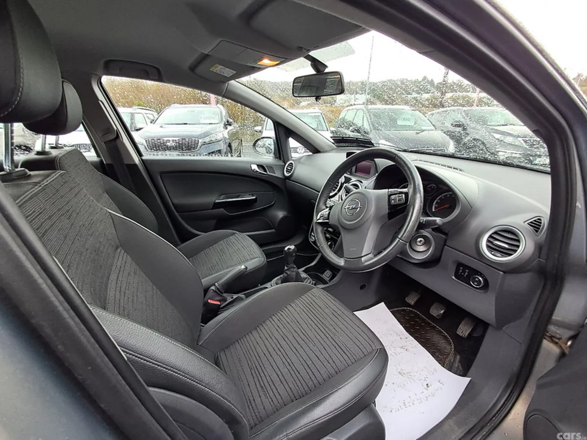Opel Corsa Hatchback, Petrol, 2014, Brown