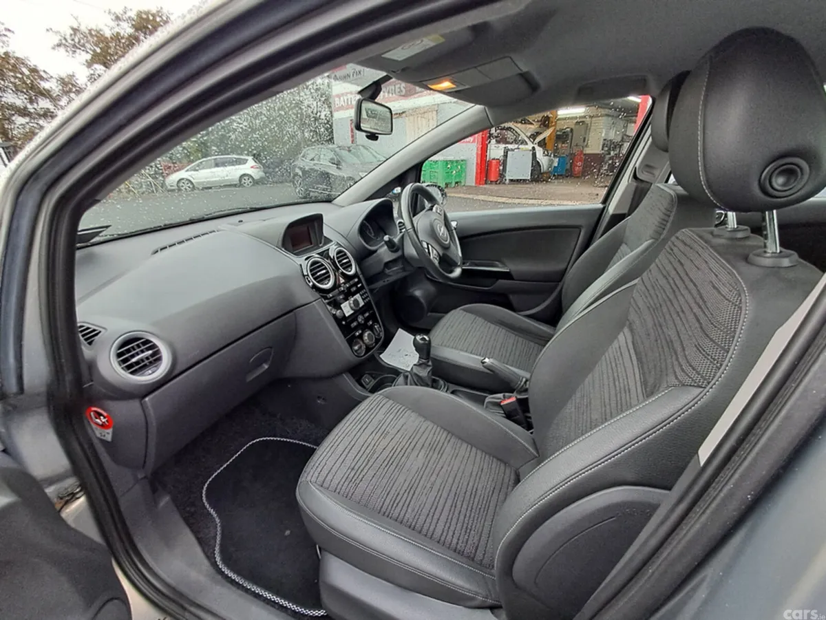 Opel Corsa Hatchback, Petrol, 2014, Brown