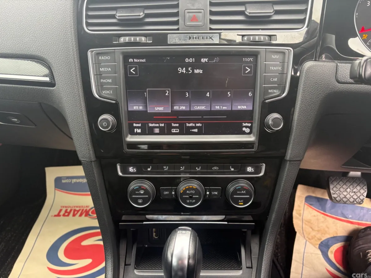 Volkswagen Golf Hatchback, Petrol, 2014, White