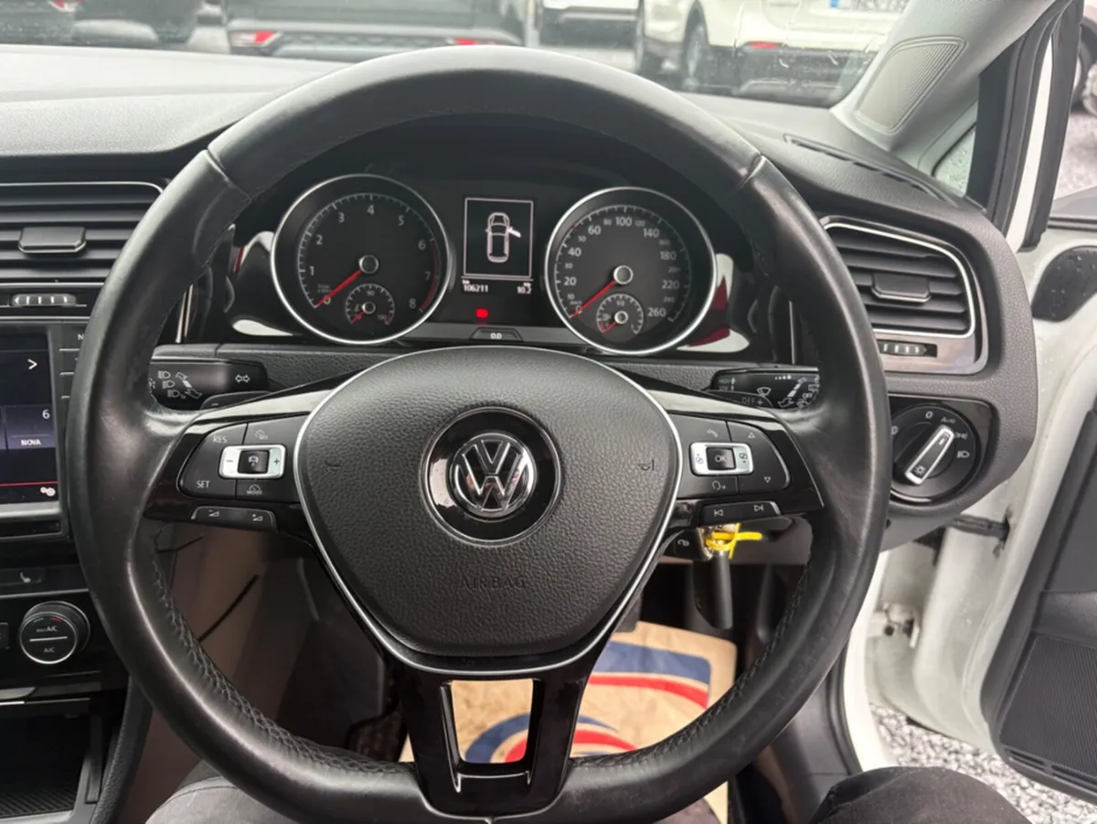 Volkswagen Golf Hatchback, Petrol, 2014, White