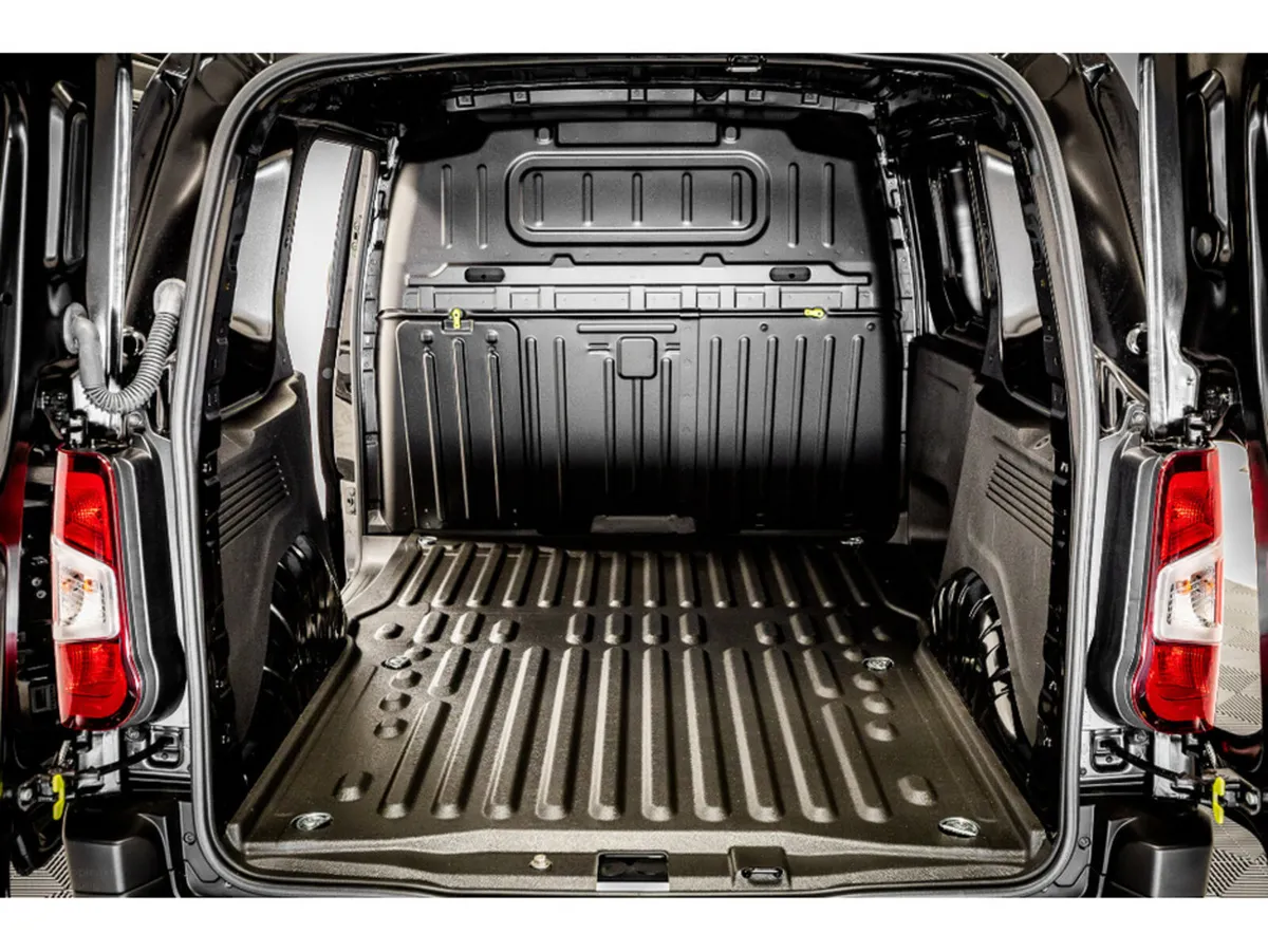 Peugeot Partner Van, Diesel, 2026, Black