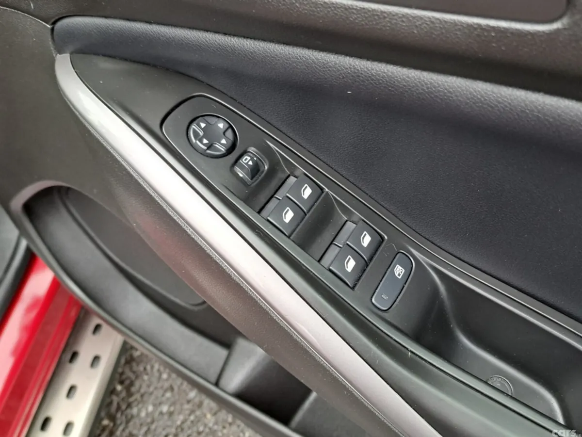 Opel Grandland SUV, Petrol, 2022, Red