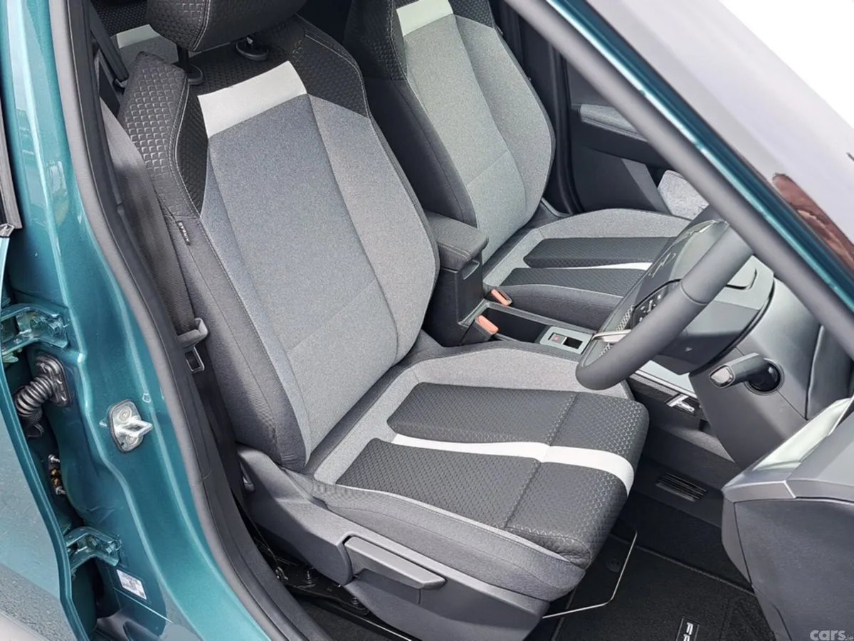Opel Frontera SUV, Petrol Hybrid, 2027, Green