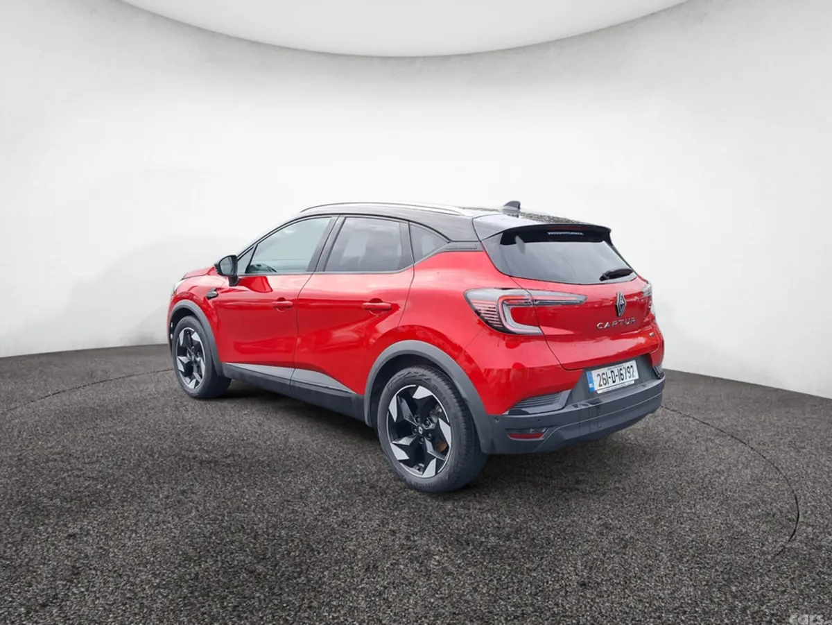 Renault Captur Hatchback, Petrol Hybrid, 2026, Red