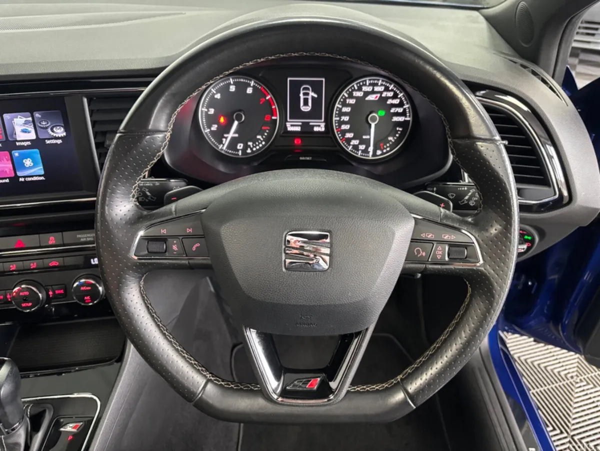 SEAT Leon Hatchback, Petrol, 2017, Blue