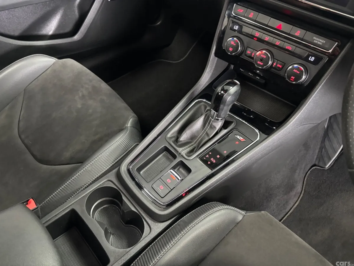 SEAT Leon Hatchback, Petrol, 2017, Blue