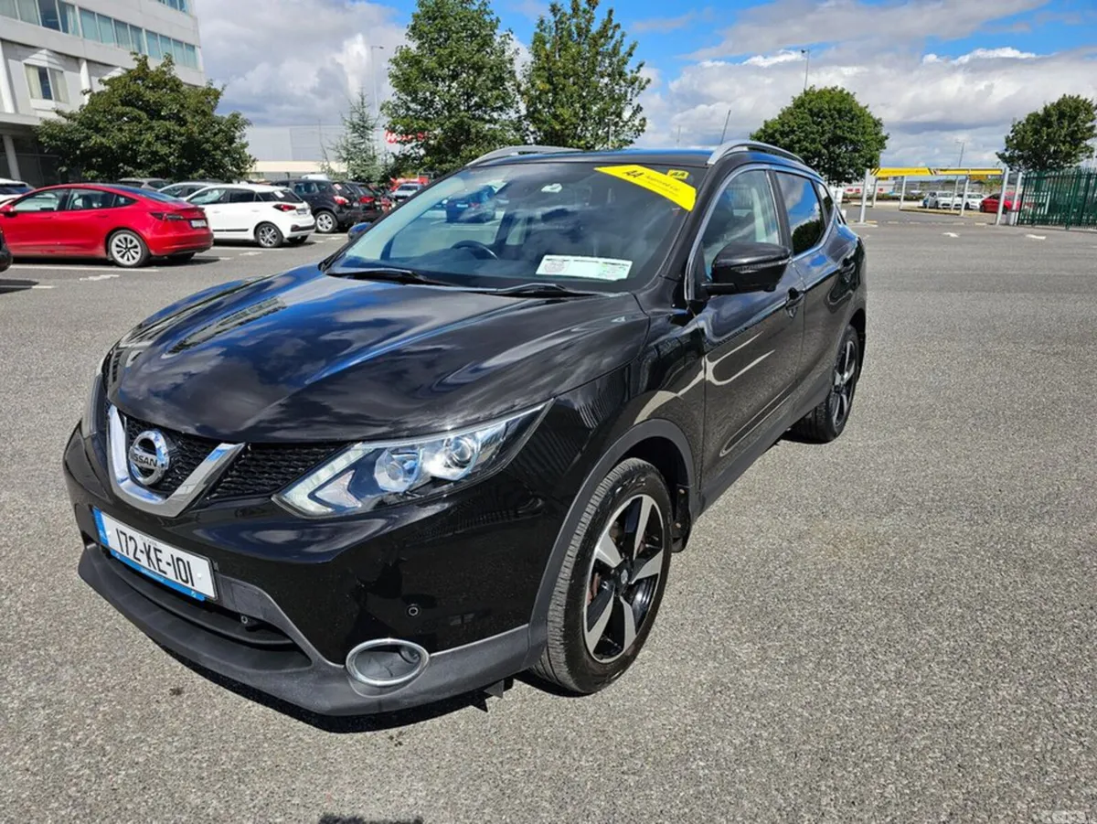 Nissan Qashqai MPV, Petrol, 2017, Black
