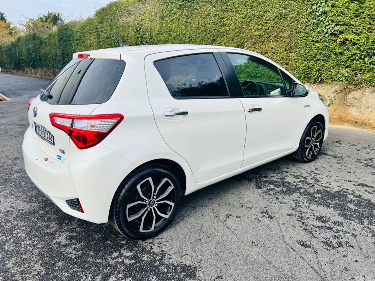 Toyota Vitz Hatchback, Petrol Hybrid, 2019, White