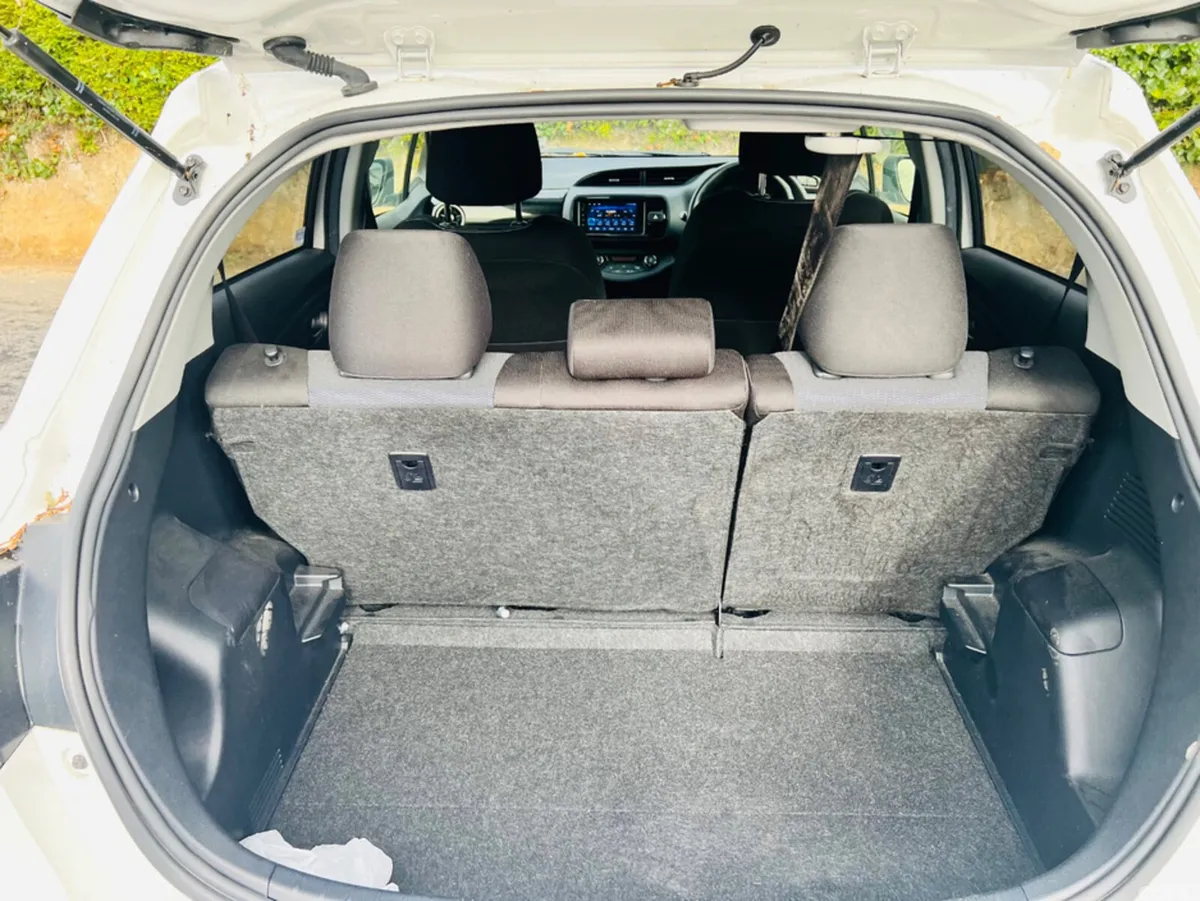 Toyota Vitz Hatchback, Petrol Hybrid, 2019, White