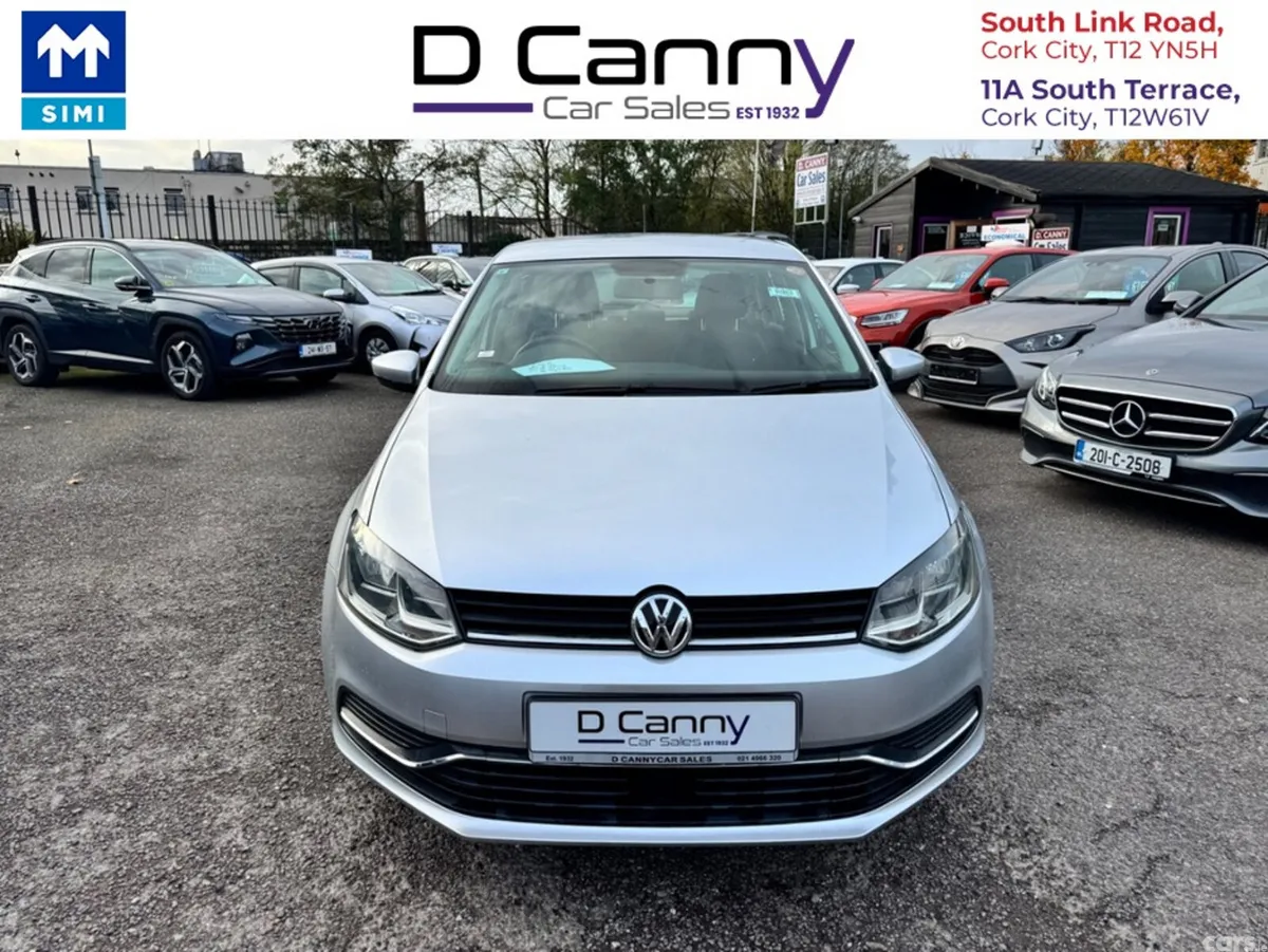 Volkswagen Polo Hatchback, Petrol, 2015, Silver