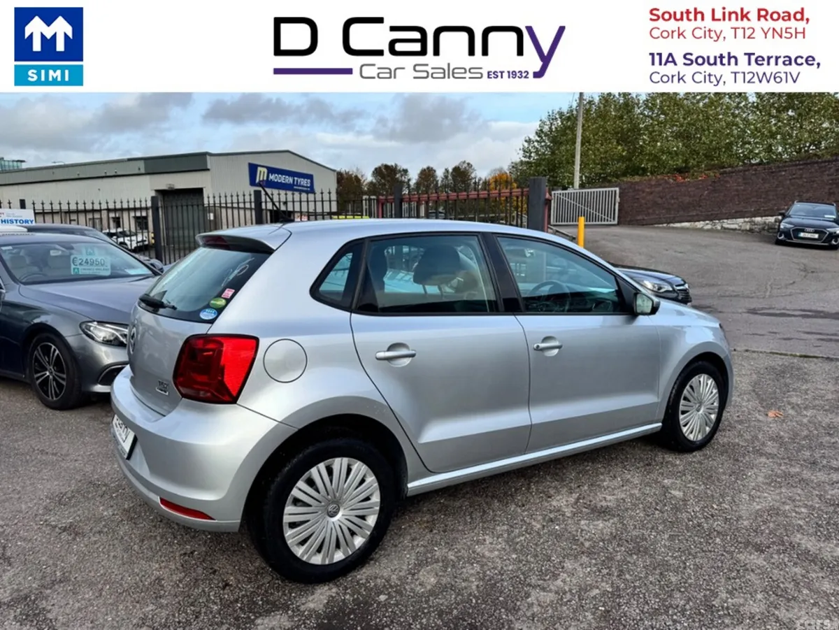 Volkswagen Polo Hatchback, Petrol, 2015, Silver