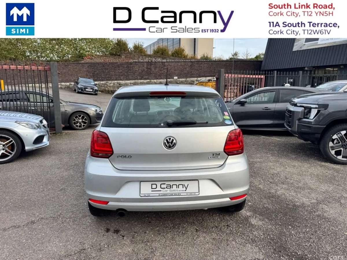 Volkswagen Polo Hatchback, Petrol, 2015, Silver