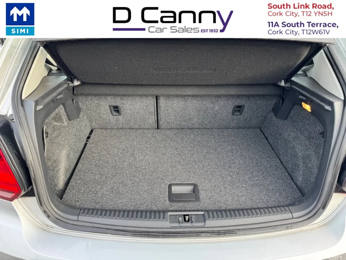 Volkswagen Polo Hatchback, Petrol, 2015, Silver