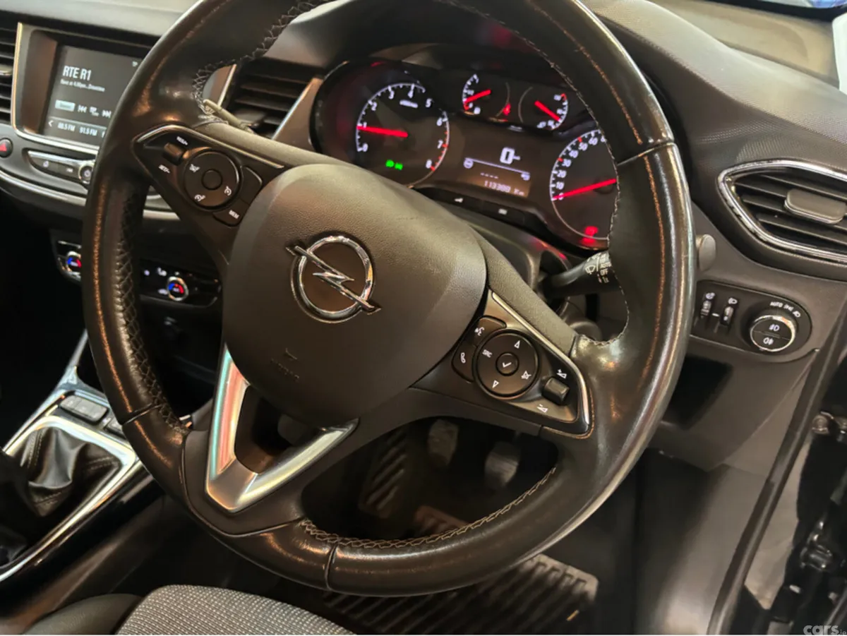 Opel Crossland X MPV, Petrol, 2022, Black