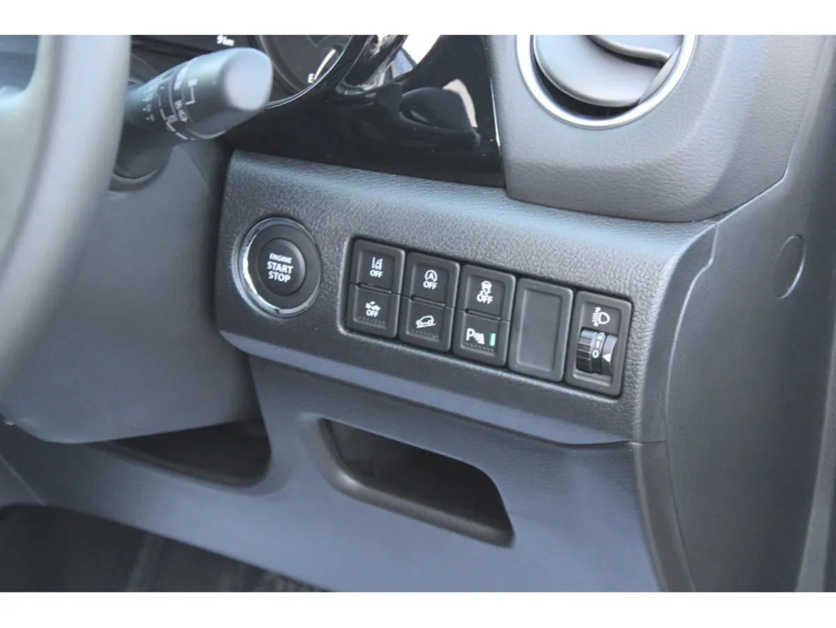 Suzuki Vitara SUV, Petrol Hybrid, 2027, Grey