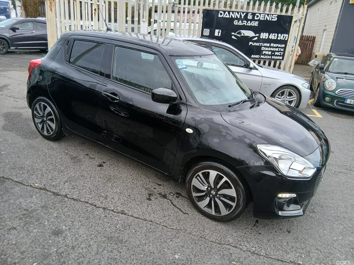 Suzuki Swift Hatchback, Petrol, 2020, Black