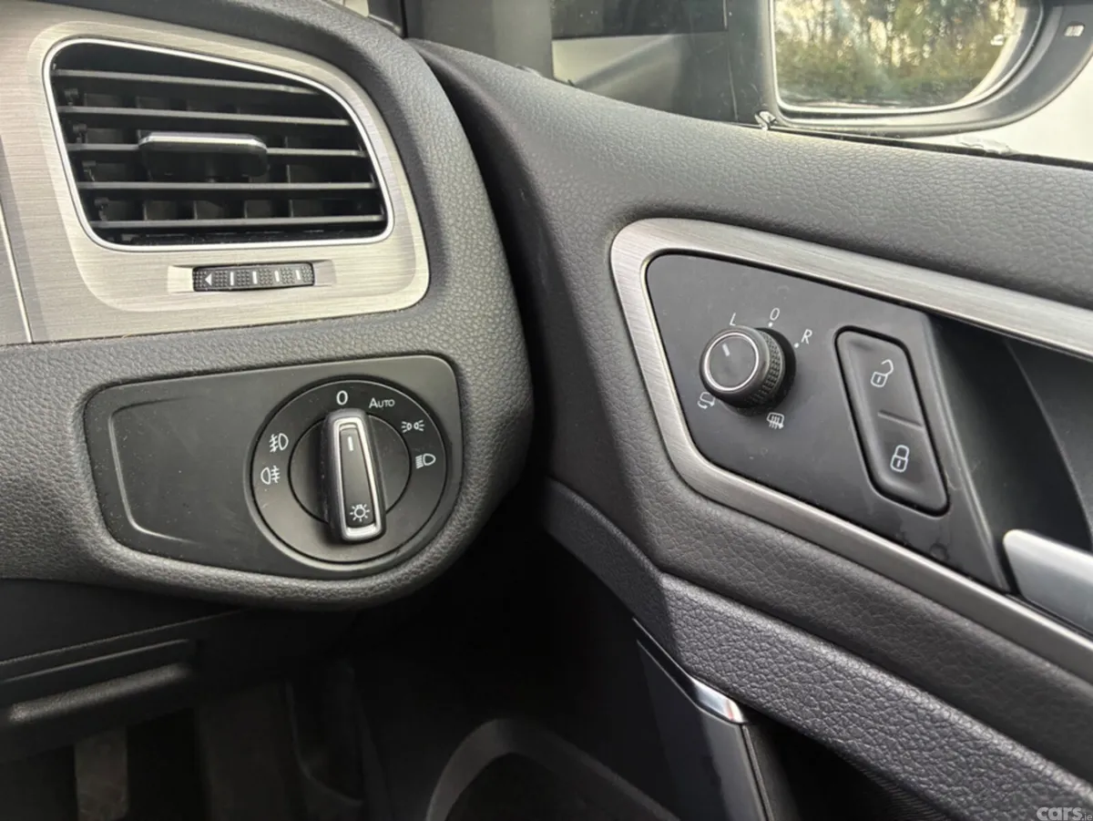 Volkswagen Golf Estate, Petrol, 2015, Black
