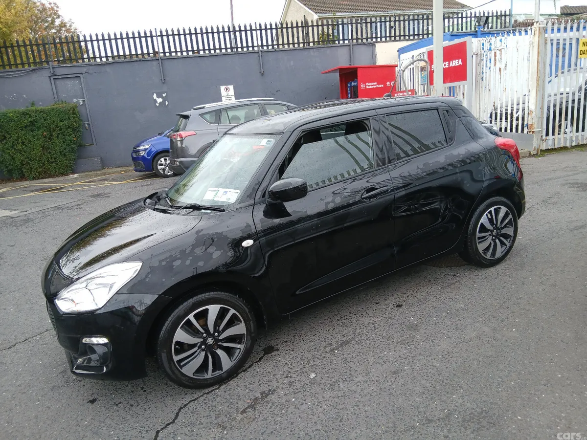 Suzuki Swift Hatchback, Petrol, 2020, Black