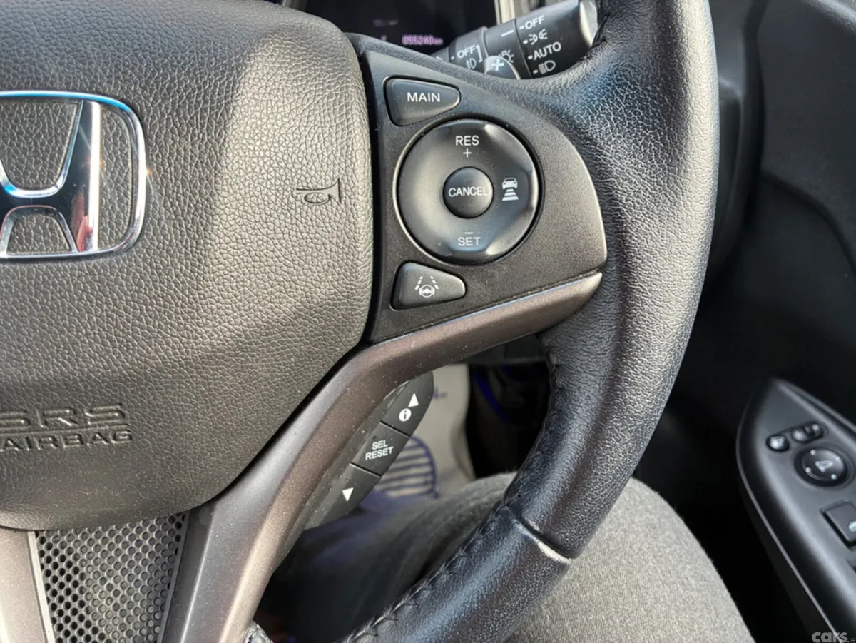 Honda Fit Hatchback, Petrol Hybrid, 2019, Blue