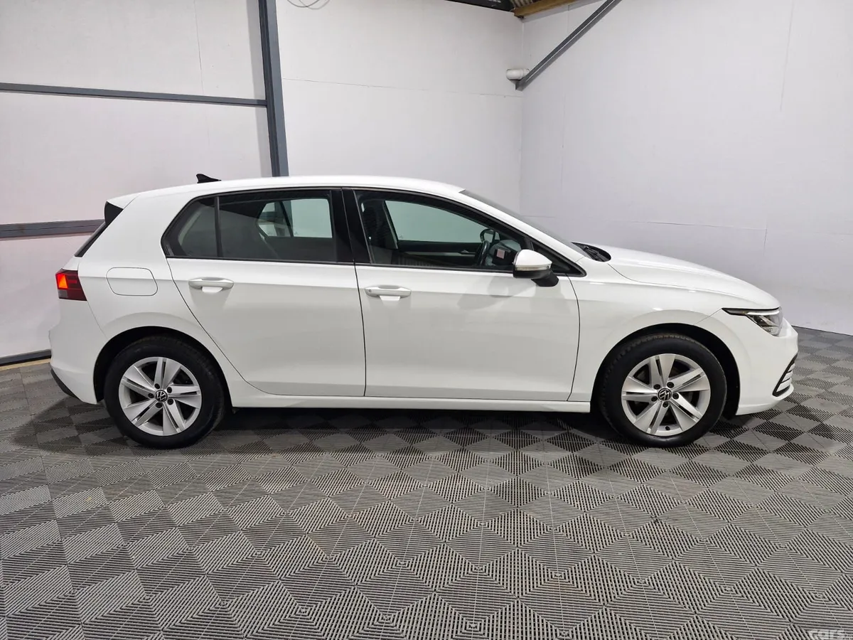 Volkswagen Golf Estate, Diesel, 2022, White