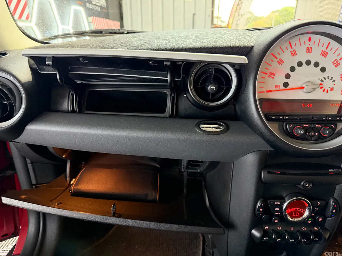 Mini One Hatchback, Petrol, 2011, Red