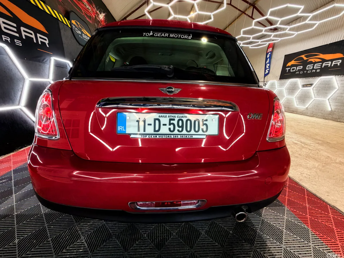 Mini One Hatchback, Petrol, 2011, Red